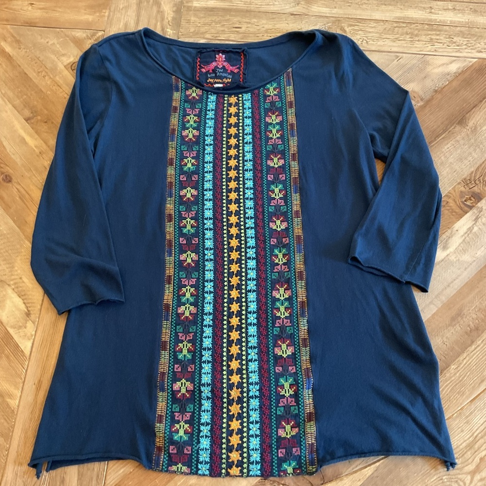 JW‎ Los Angeles Joy Love Light Navy Embroidered Tunic Top XS Boho 3/4 Sleeve